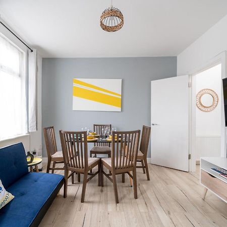 Modern 2 Bed East London Home By Rebby Properties Sleeps 5 Near Canning Town Station מראה חיצוני תמונה